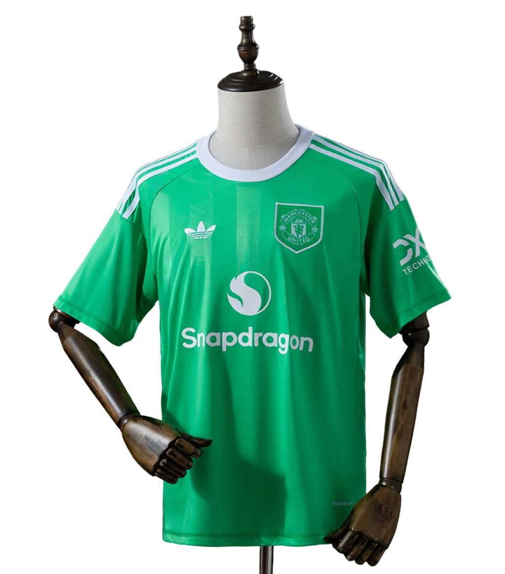 Manchester United 25/26 Third Goalkeeper Jersey Green